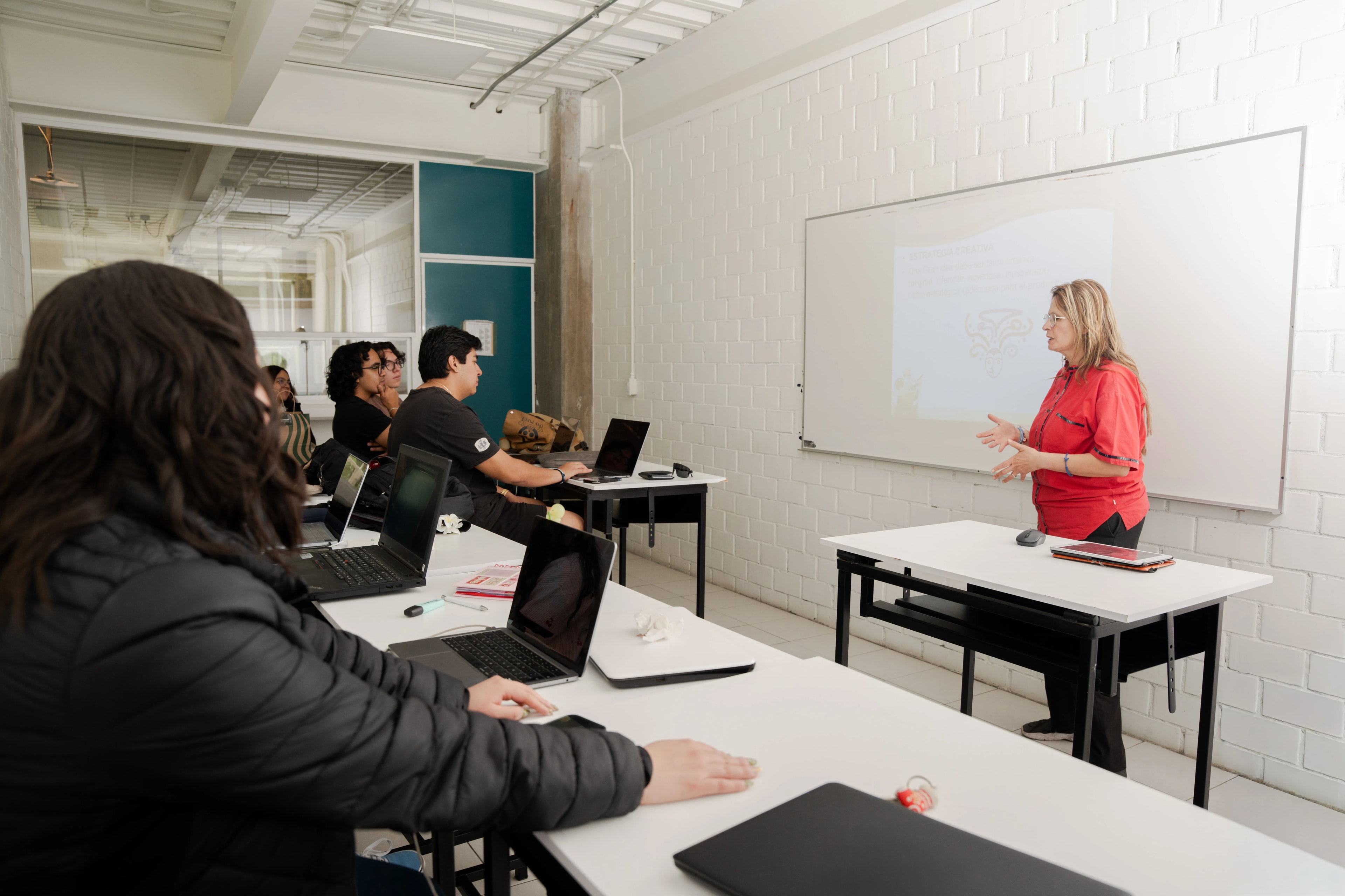 Logra tus metas académicas sin poner en pausa tu vida