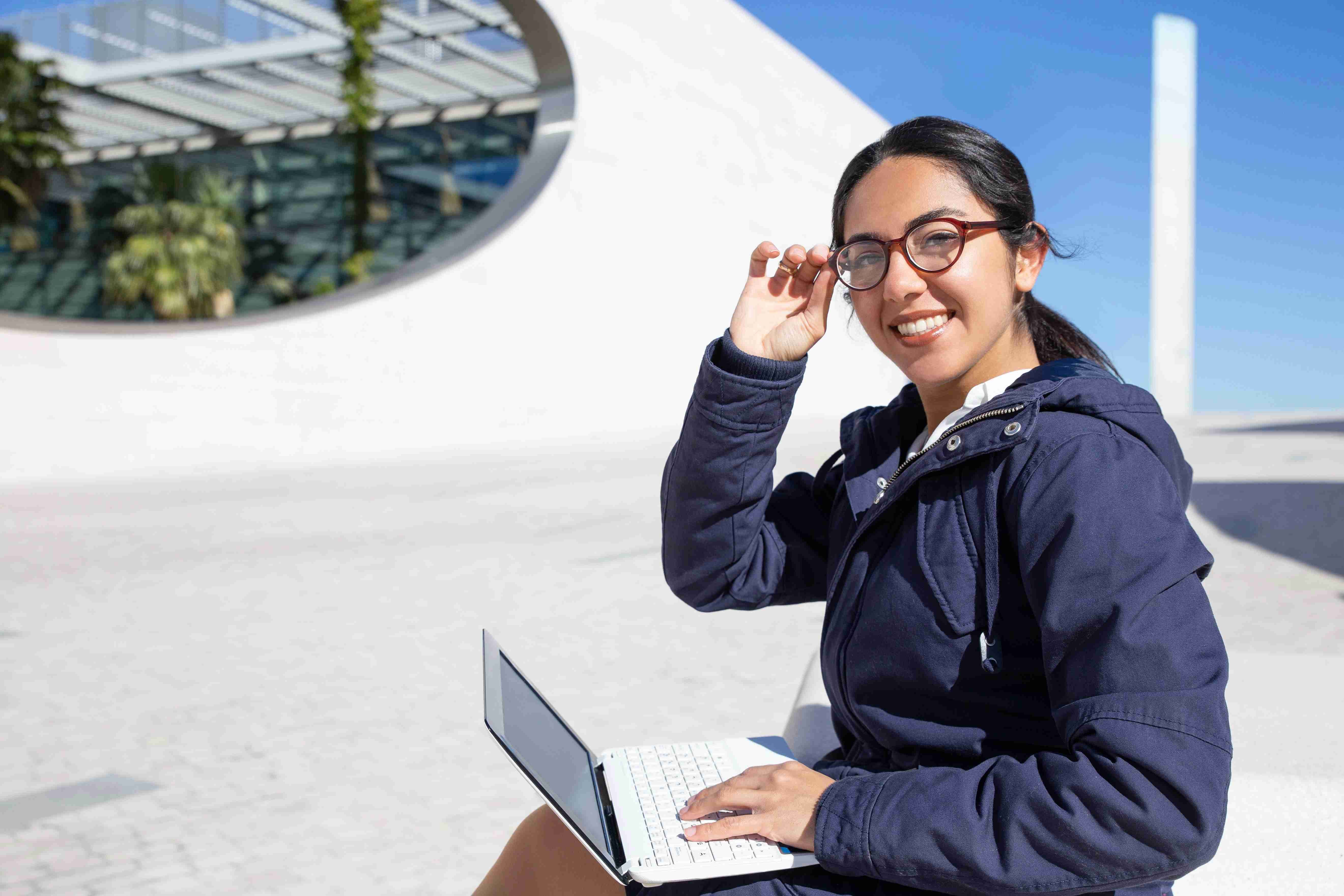 Impulsamos tu talento con becas y descuentos 