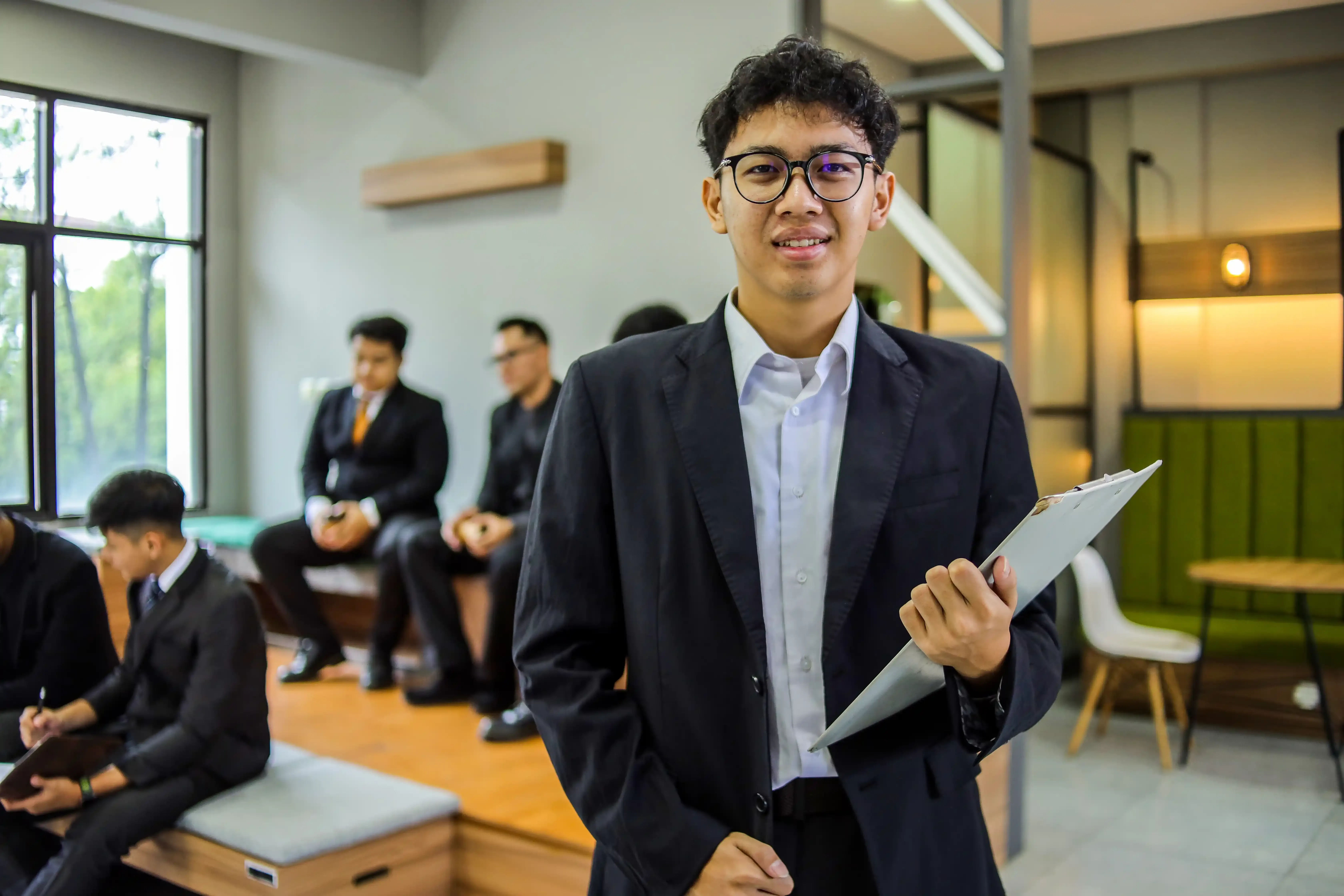 Liderar negocios es tu camino; prepararte es el nuestro